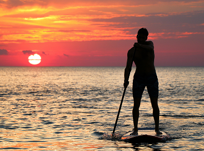 paddleboarder-sunset